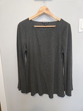 Cable & Gauge Grey Ribbed Long Bell Sleeve Top